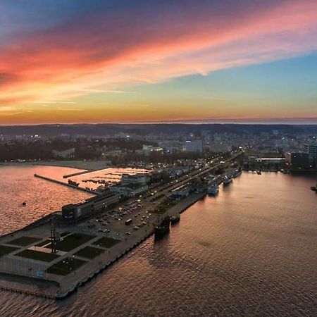 Apartament Przy Plazy W Centrum Gdyni - Prywatny Parking! Gdynia Buitenkant foto
